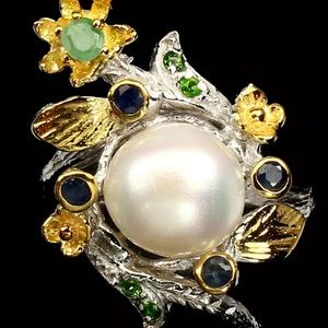Genuine Pearls, Emeralds & Sapphire Ring
